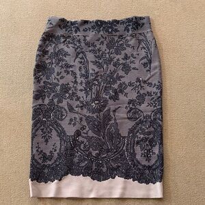 BCBGMaxAzria Gray and Black Floral Pencil Skirt